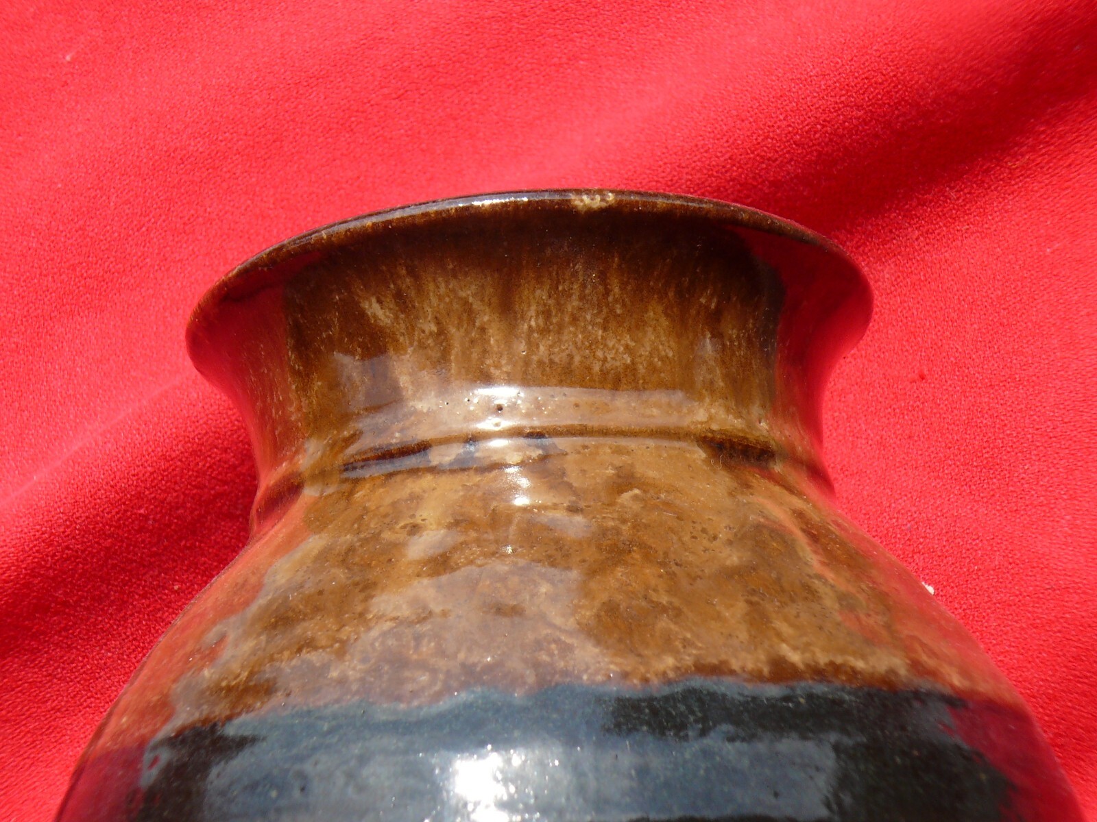 Vintage VERMONT Handmade POTTERY FLOWER VASE 8 In Tall x 5 In Wide 3 lb. 4 oz.