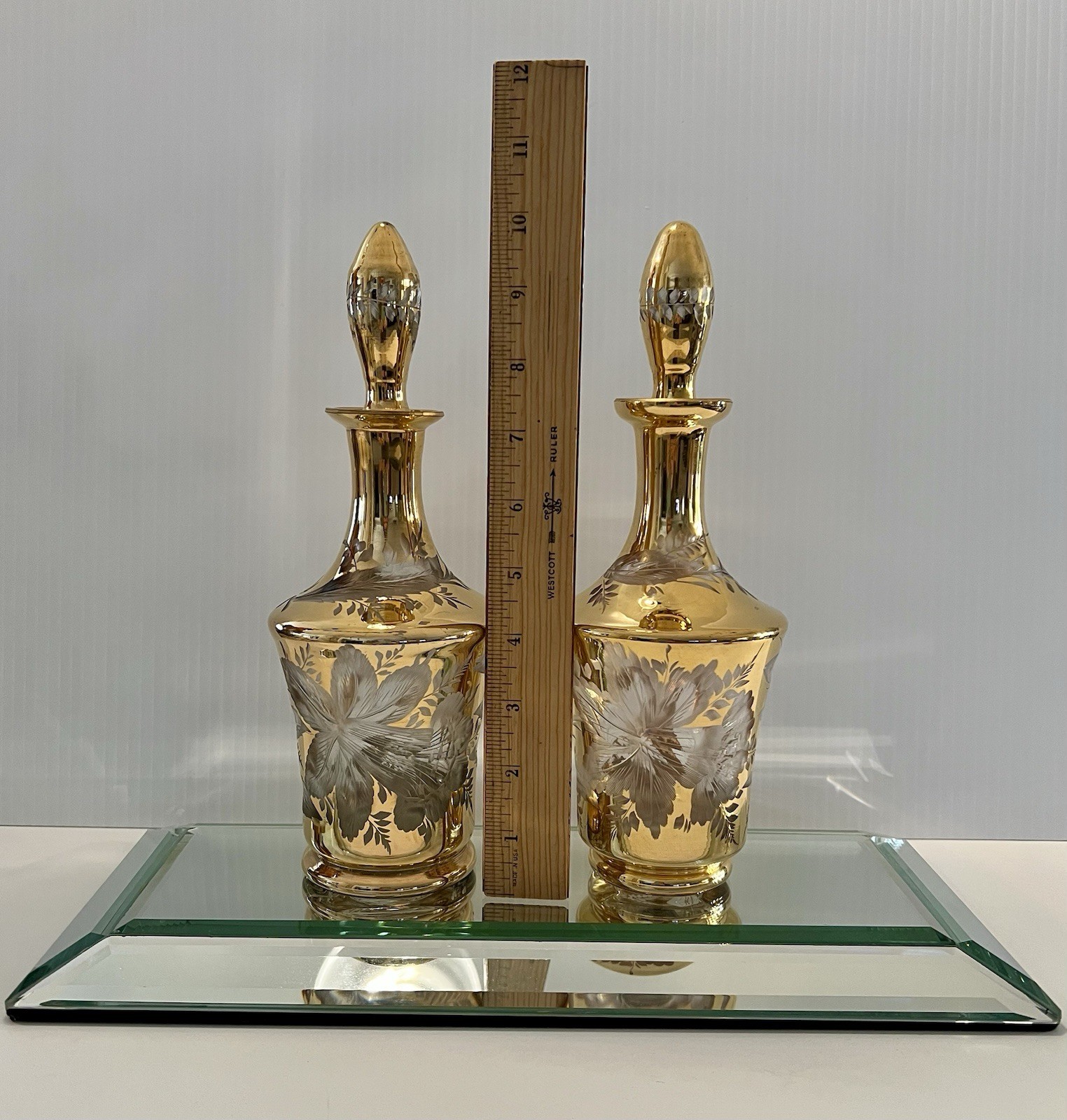 Irice Czech Pair Art Glass Dresser Perfume/Cologne Bottles Gold Cut To Clear