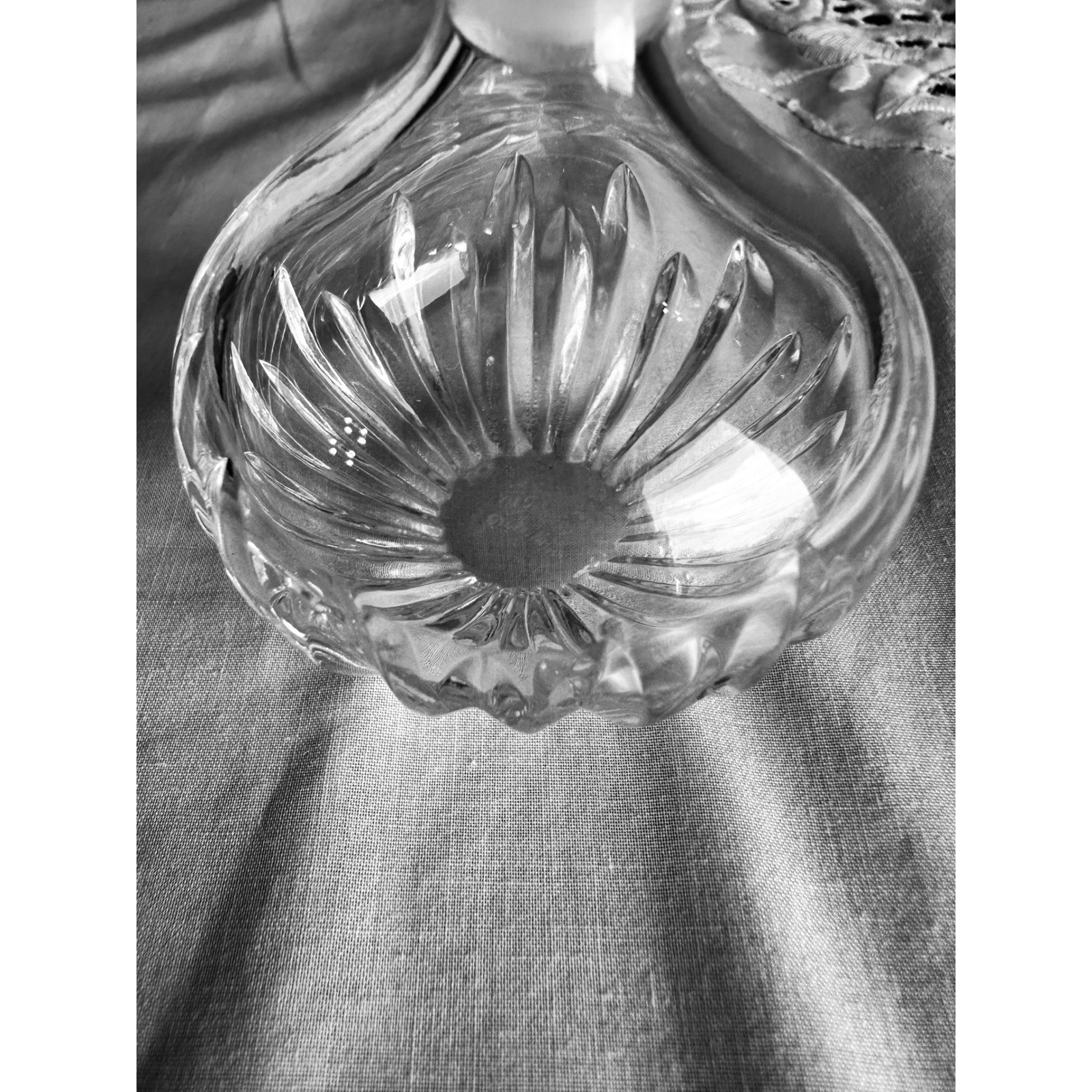 Marquis by Waterford Crystal Heart Stopper Perfume Bottle Made in Czech Republic