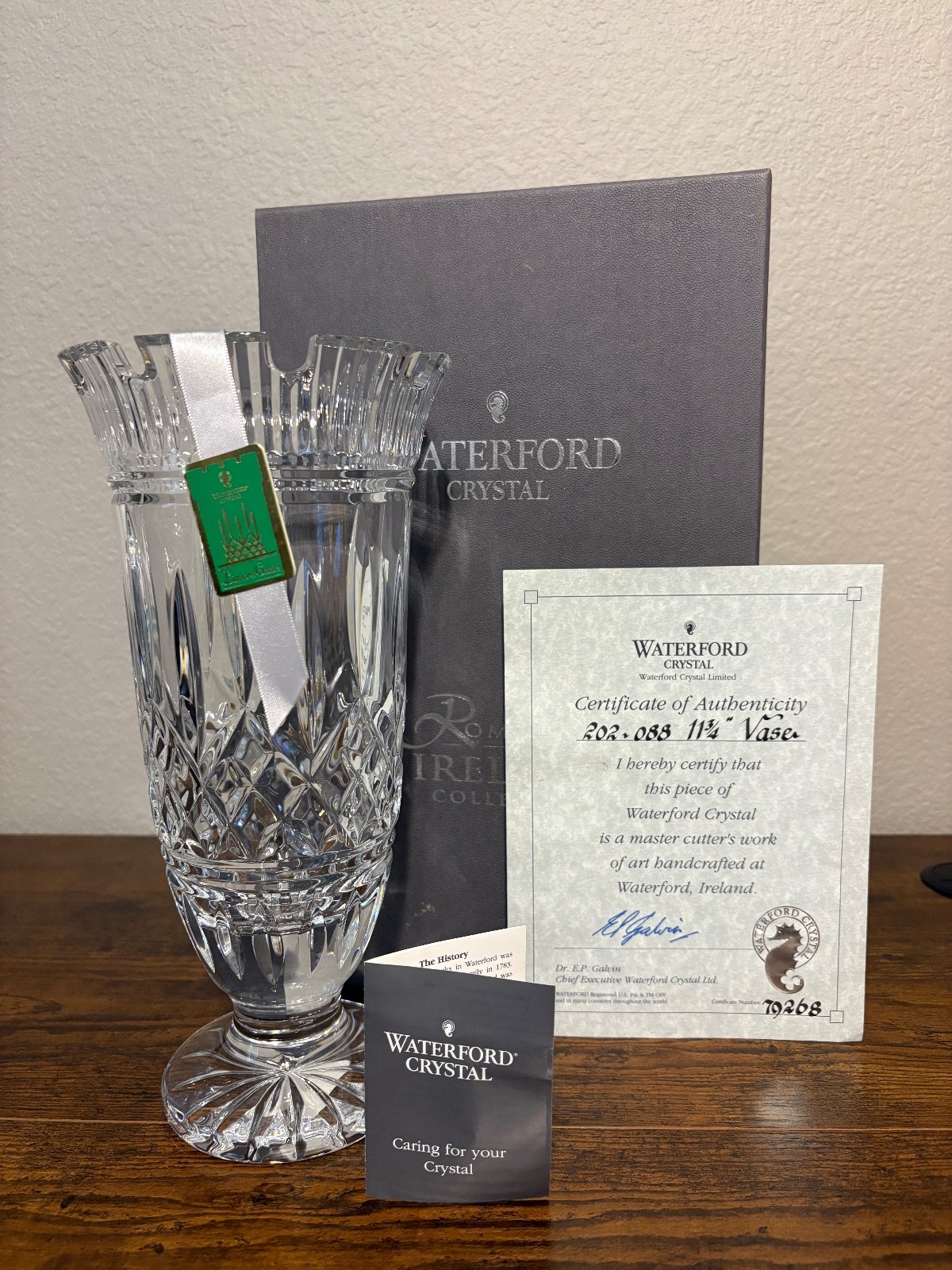 Waterford Crystal 10 7/8″H Lismore Castle Romance Of Ireland Vase W/COA & BOX