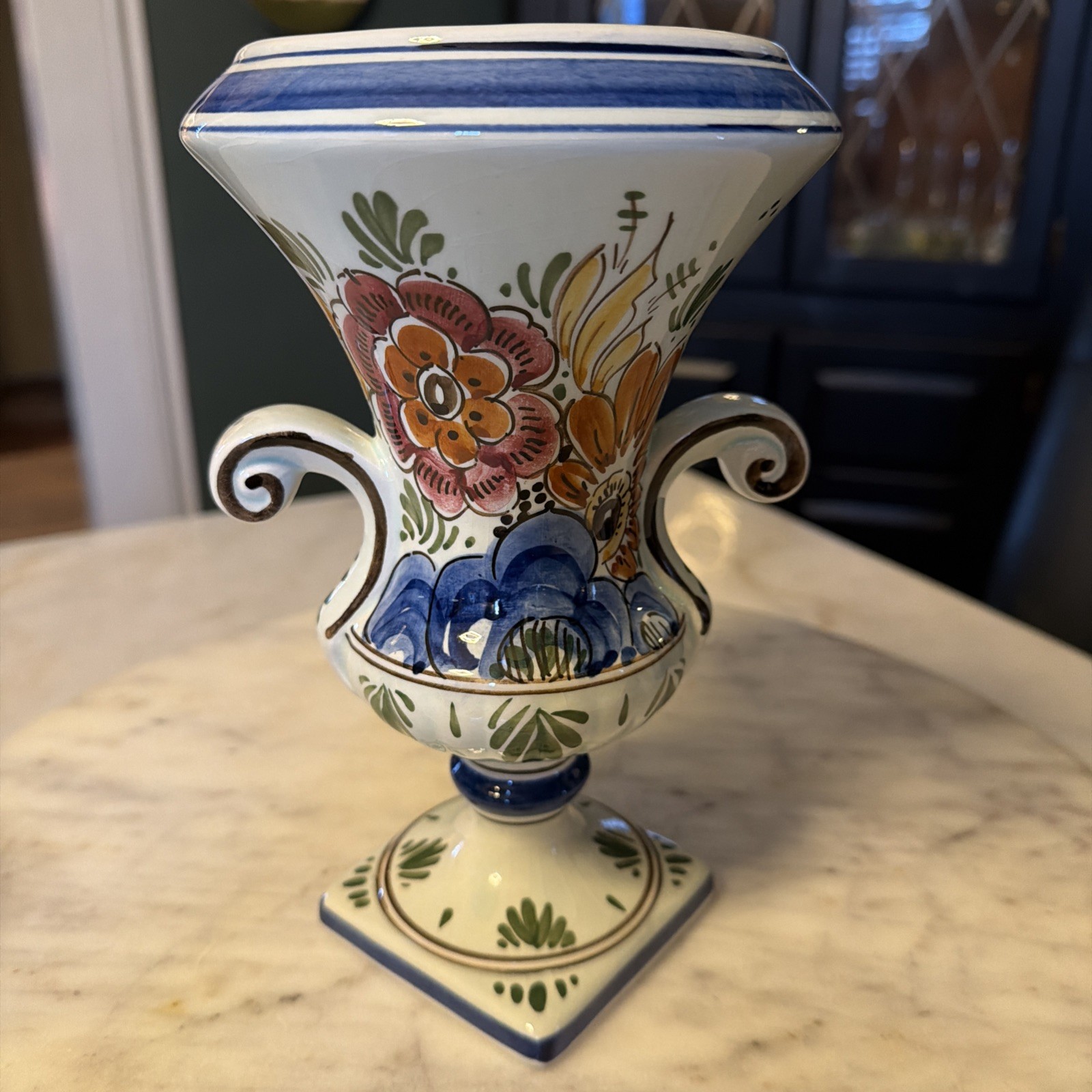 Vintage Delfts Holland Hand Painted 8.75″ Double Handled Vase