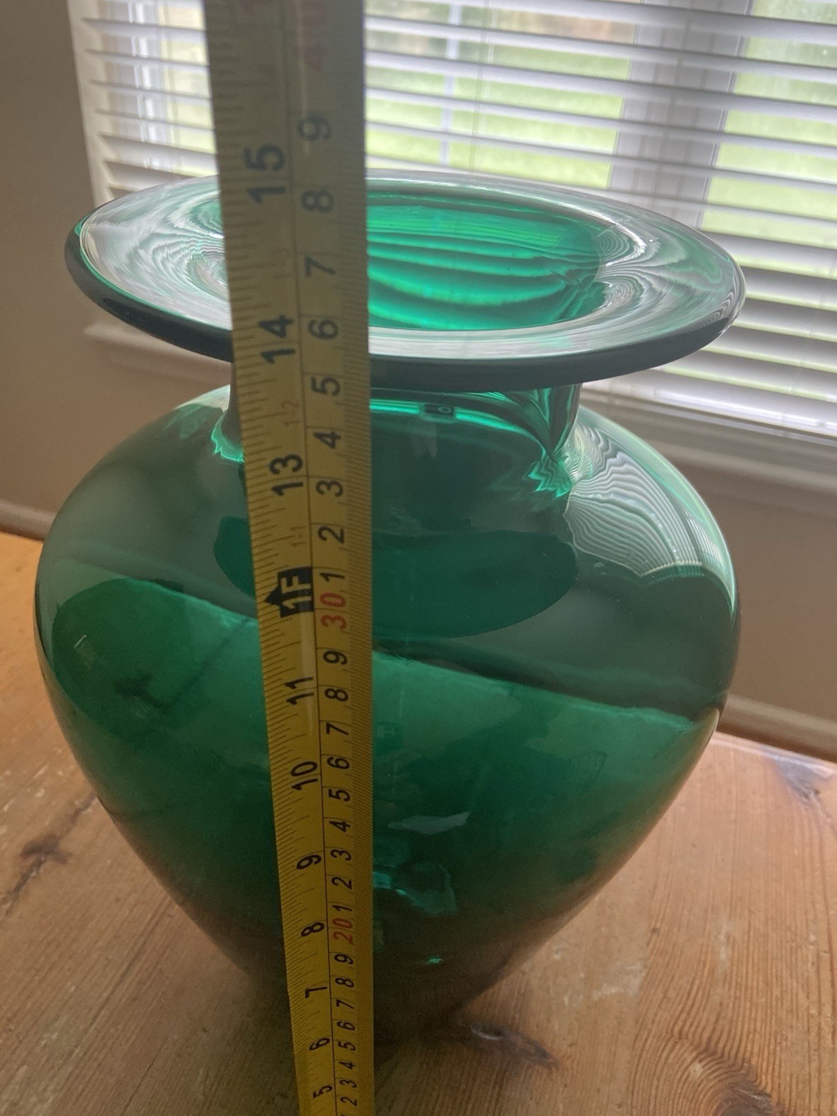 Beautiful BLENKO Hand Blown Glass Vase LARGE 14 Inch #827 Emerald Green ￼