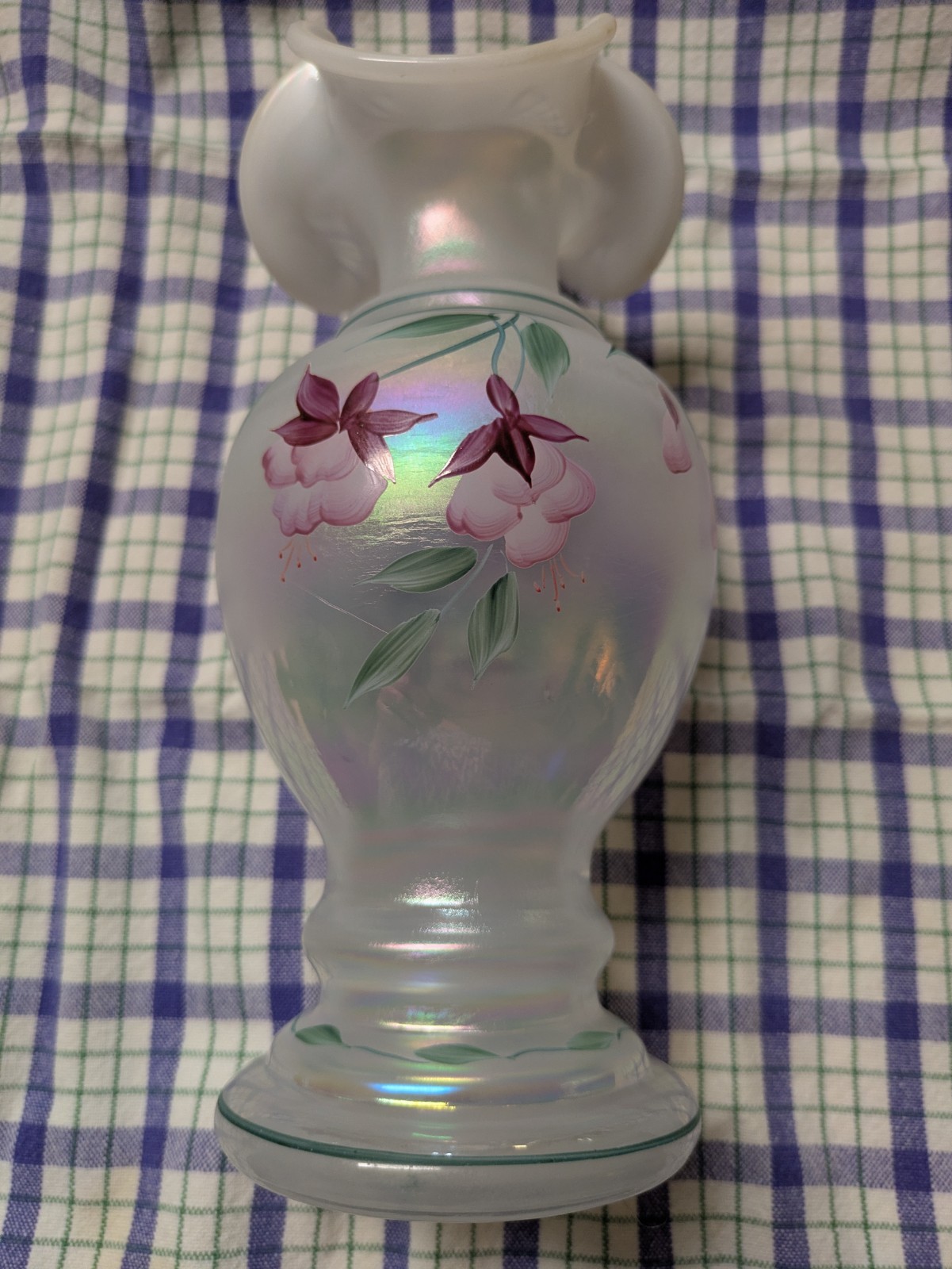 Fenton 1998 HP Fuschia Opalescent Satin Vase, Bill Fenton Sig, LE #1553 Iridized