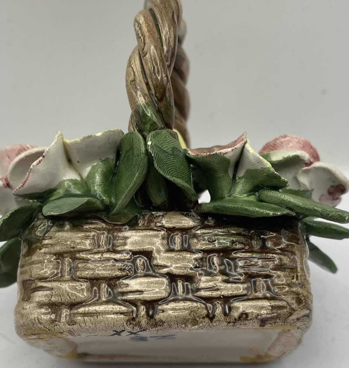 ANTIQUE Late 1700s Early 1800s NUOVA CAPODIMONTE PORCELAIN FLOWER BASKET ITALY