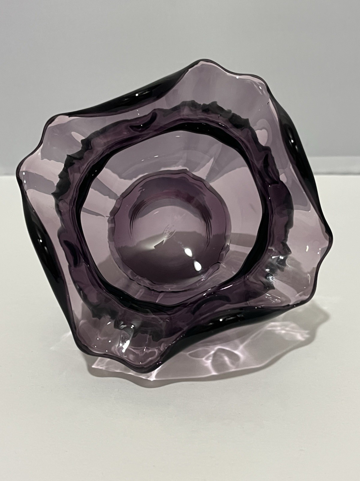 VTG Fenton Royal Purple Amethyst Ruffled Edge Glass Rose Bowl Vase 3.25″ Tall