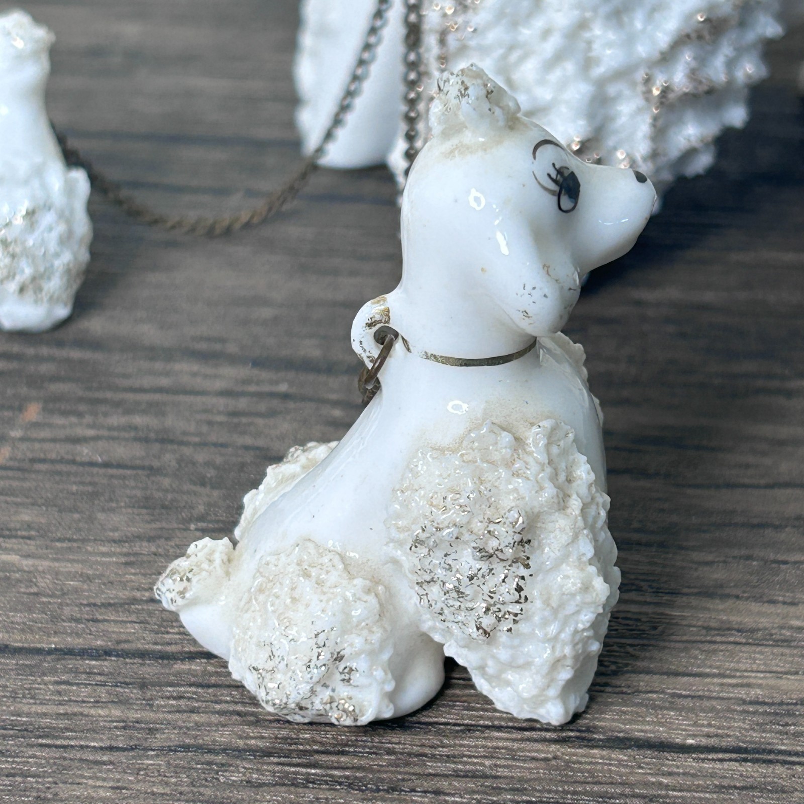 VINTAGE White Spaghetti Noodle Poodle Trio with Chain MCM Japan 4639