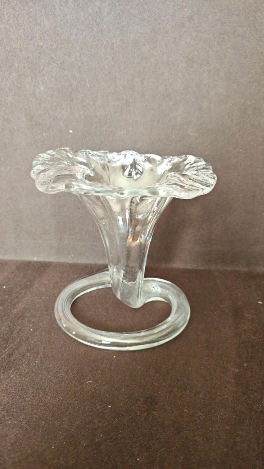 Vintage Hand Blown Art Glass Lily Vase Free Standing Clear 6.25″ Sculptural
