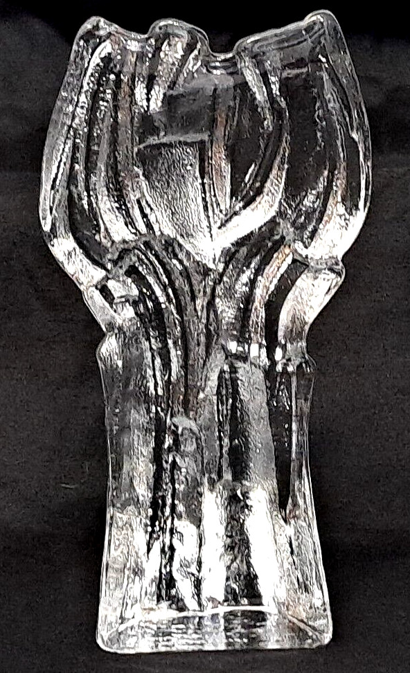 CHR SJÖGREN Lindshammar Art Glass Unity Hands Figurine Sweden 7 3/4″ Signed