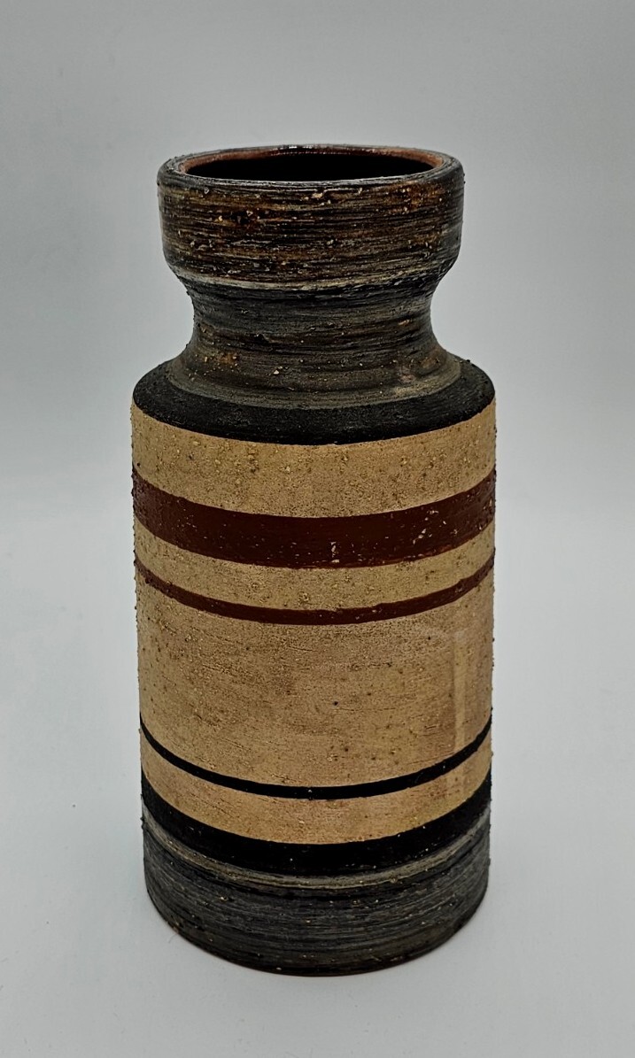 MCM W. Germany Van Daalen Art Pottery Textured Vase 452-20