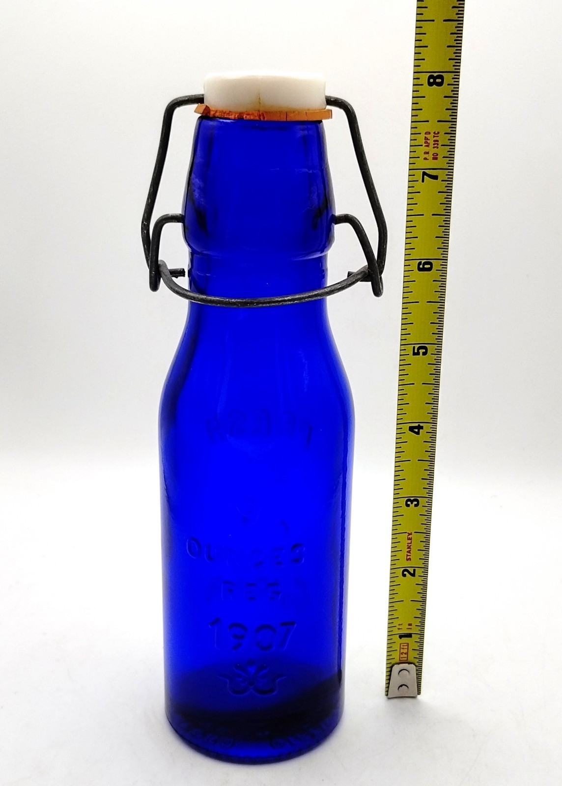 Crownford Giftware Cobalt Blue Glass Cream Bottle Cat Design 9 oz Italy 1985