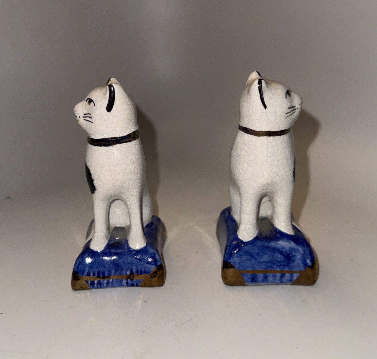 Pair of Mid-20th Century English Staffordshire Cats