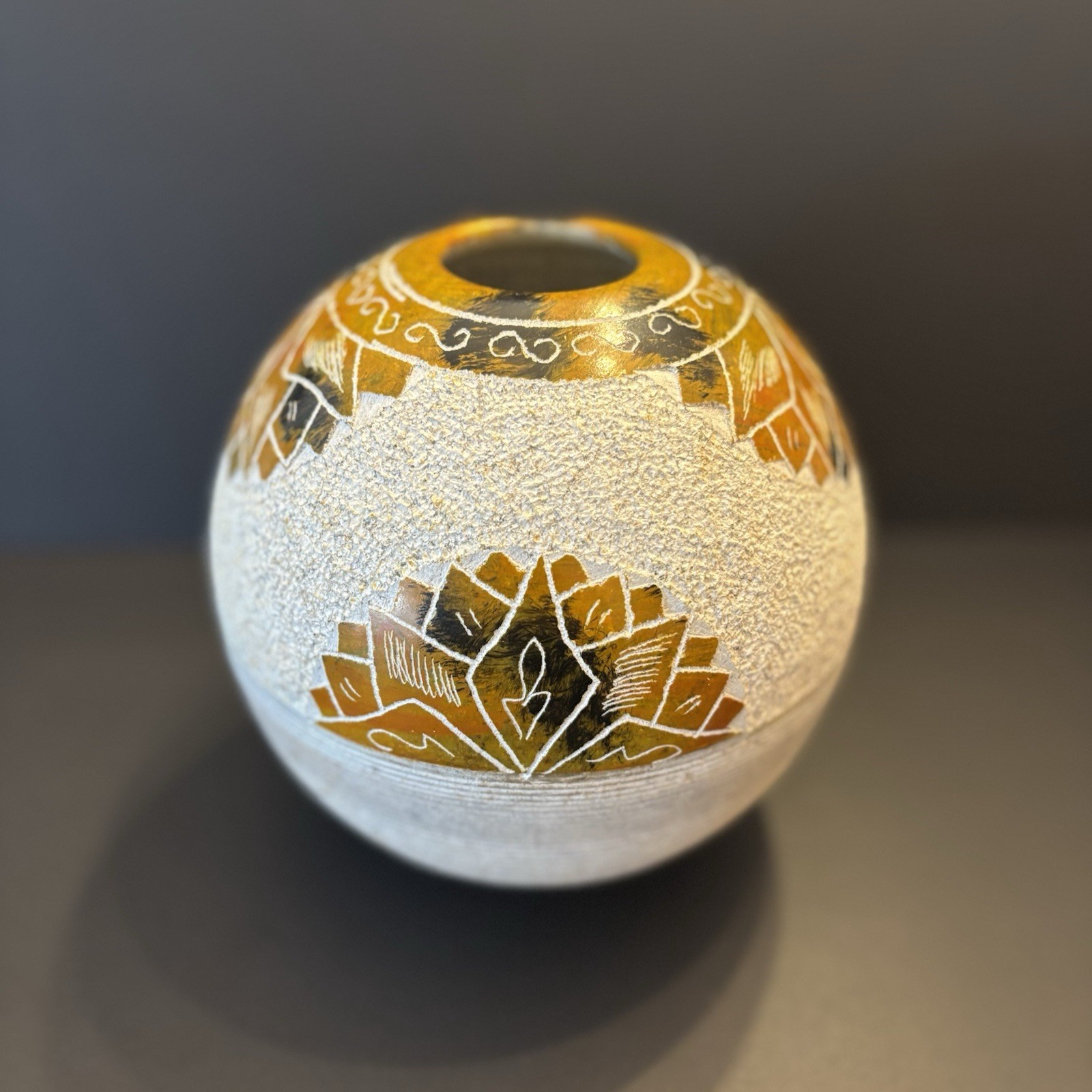 Southwest Style Round Sphere Ceramic Vase Textured Pottery 6”