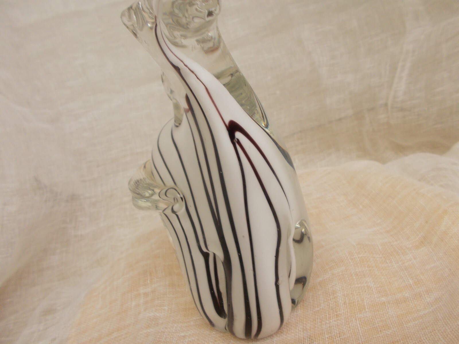 GLASS BLACK & WHITE ZEBRA ART GLASS PAPERWEIGHT /FIGURINE BY CRYSTAL CLEAR