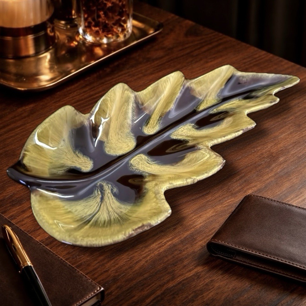 Blue Mountain Pottery Canada Oak Leaf Dish Brown Drip Glaze MCM