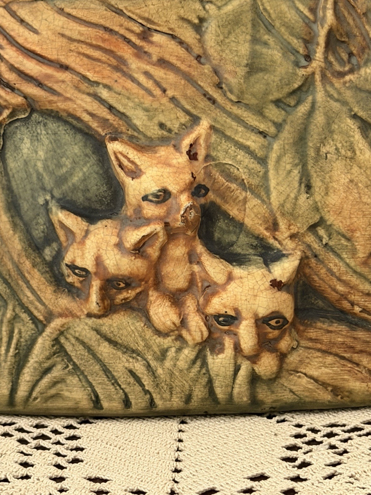 Weller Pottery Woodcraft Three Fox in A Log Planter, 1920s, Nice Condition