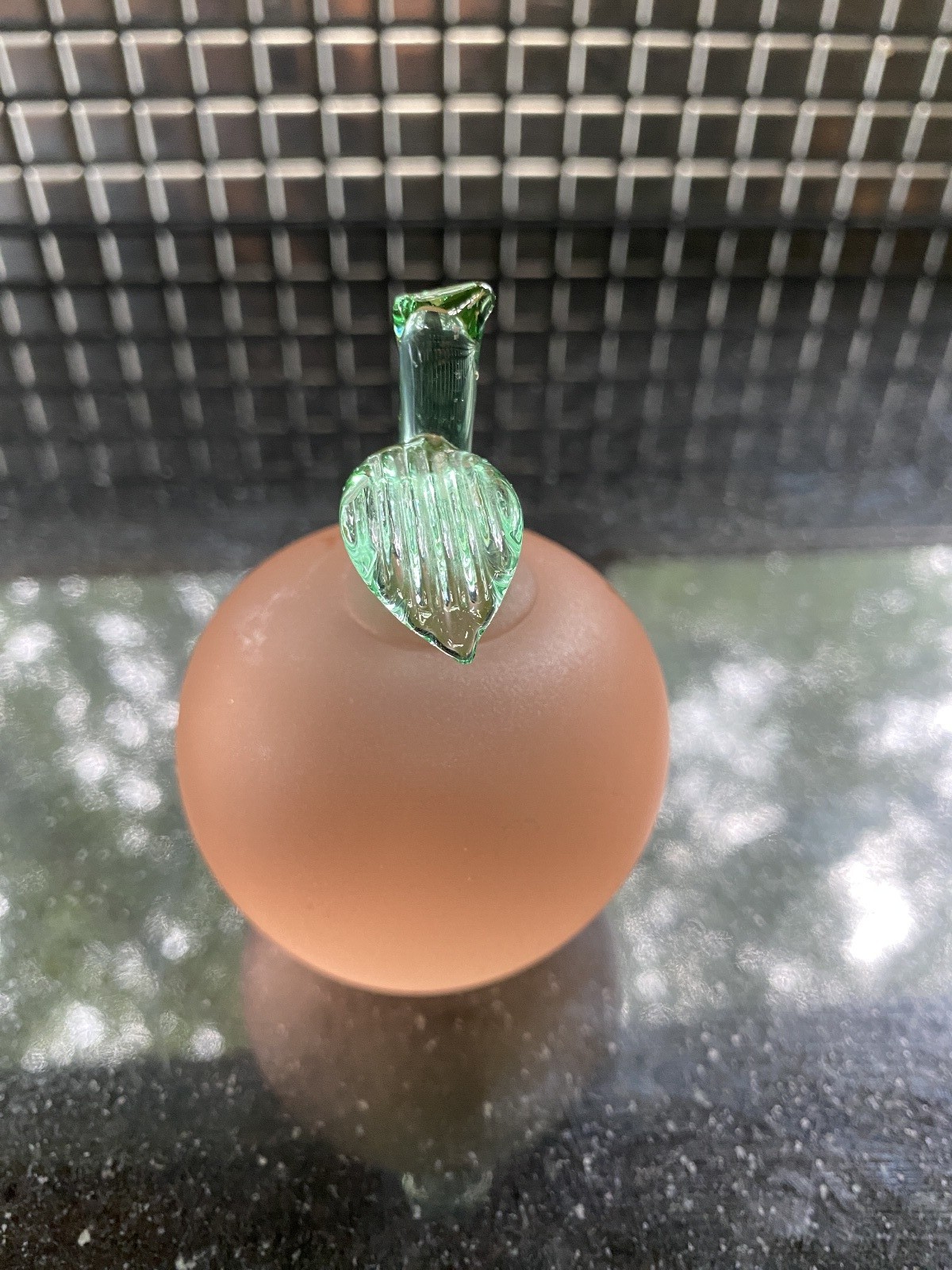 BEAUTIFUL VTG Frosted Satin Pink Glass Peach W/Green Stem & Leaf Paperweight 4″H