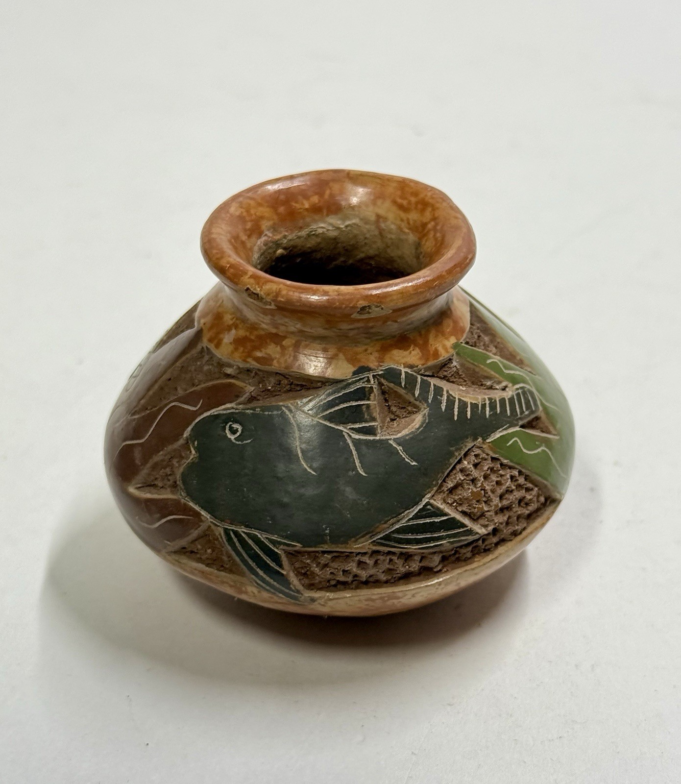 Nicaraguan Style Folk Art Redware Mini 2” Pottery Vase Fish Motif Hand Crafted