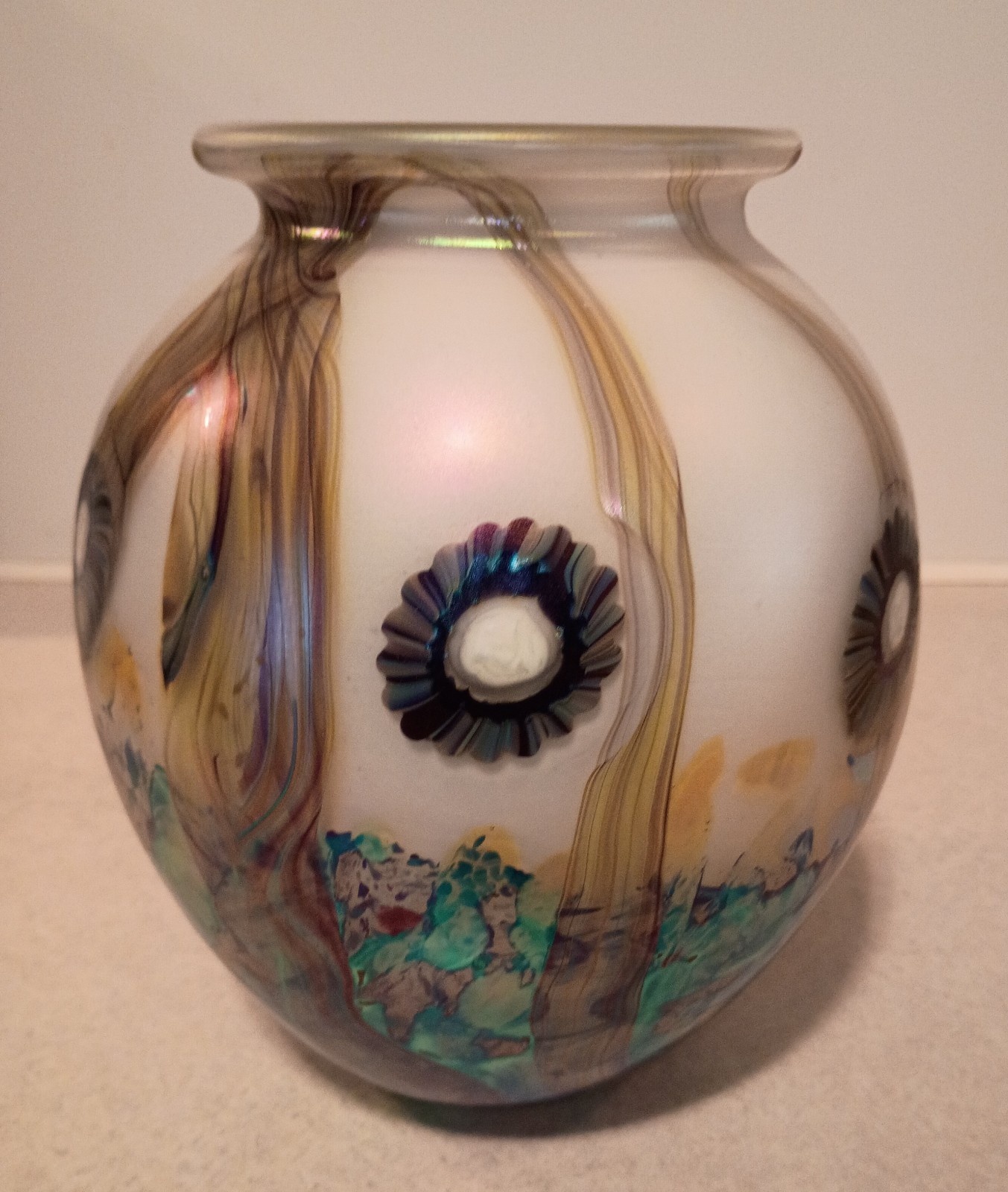 Mint Gorgeous Signed 2011 Robert Eickholt 7.25″ Sea Flowers Art Glass Vase