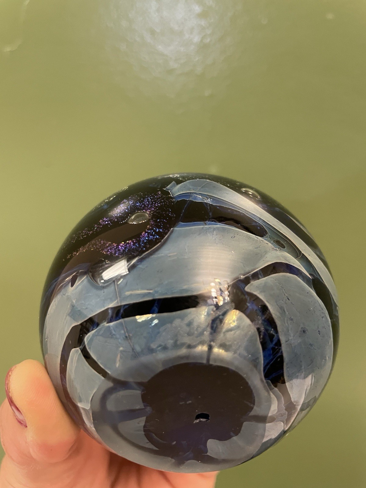 Art glass paperweight signed Undated Abstract Design, Spherical Shape