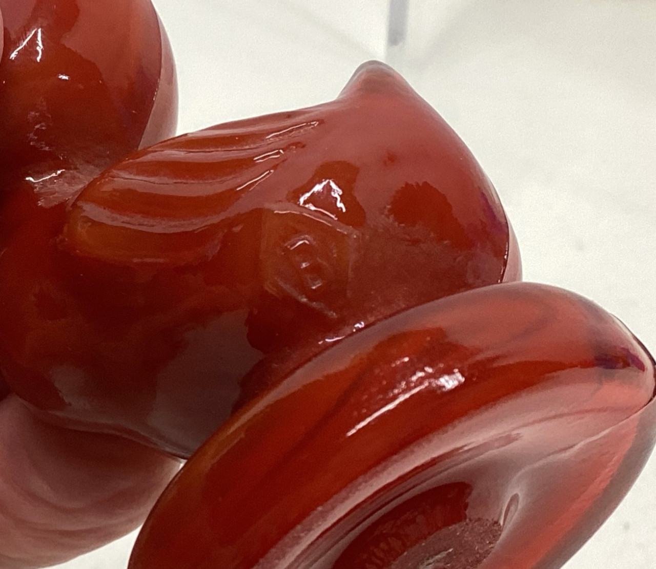 Vintage Boyd Art Glass Debbie Duck Figurine Tomato Slag Cadmium Glow 2.5” Tall