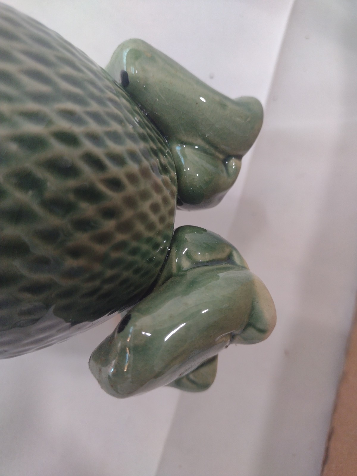 Majolica Style Small Three Green Frogs Ceramic Planter 6 Pcs Blue And Green