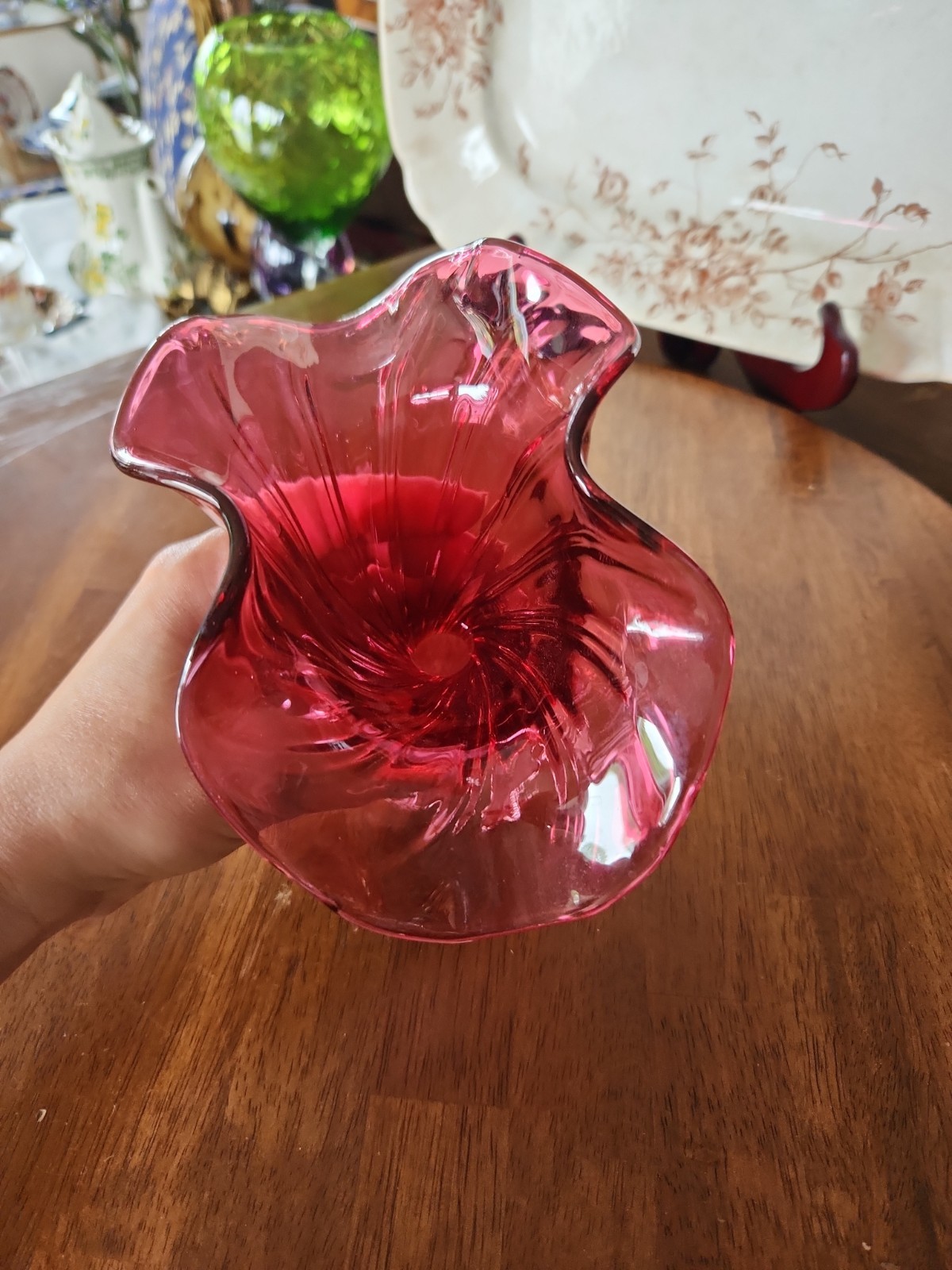 Fenton Red Art Glass Vase Hand Blown Ruffled Pattern 7″ Tall Decorative