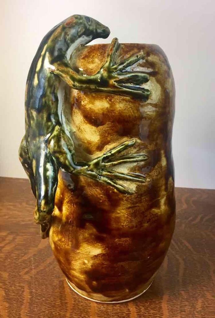Vintage Salamander Lizard Majolica Ceramic Art Pottery Vase Marked R.C.T. ’09