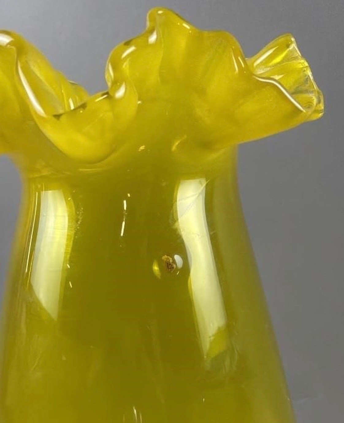 VGC Vintage Empoli Yellow Blown Glass Vase with a Ruffled Rim