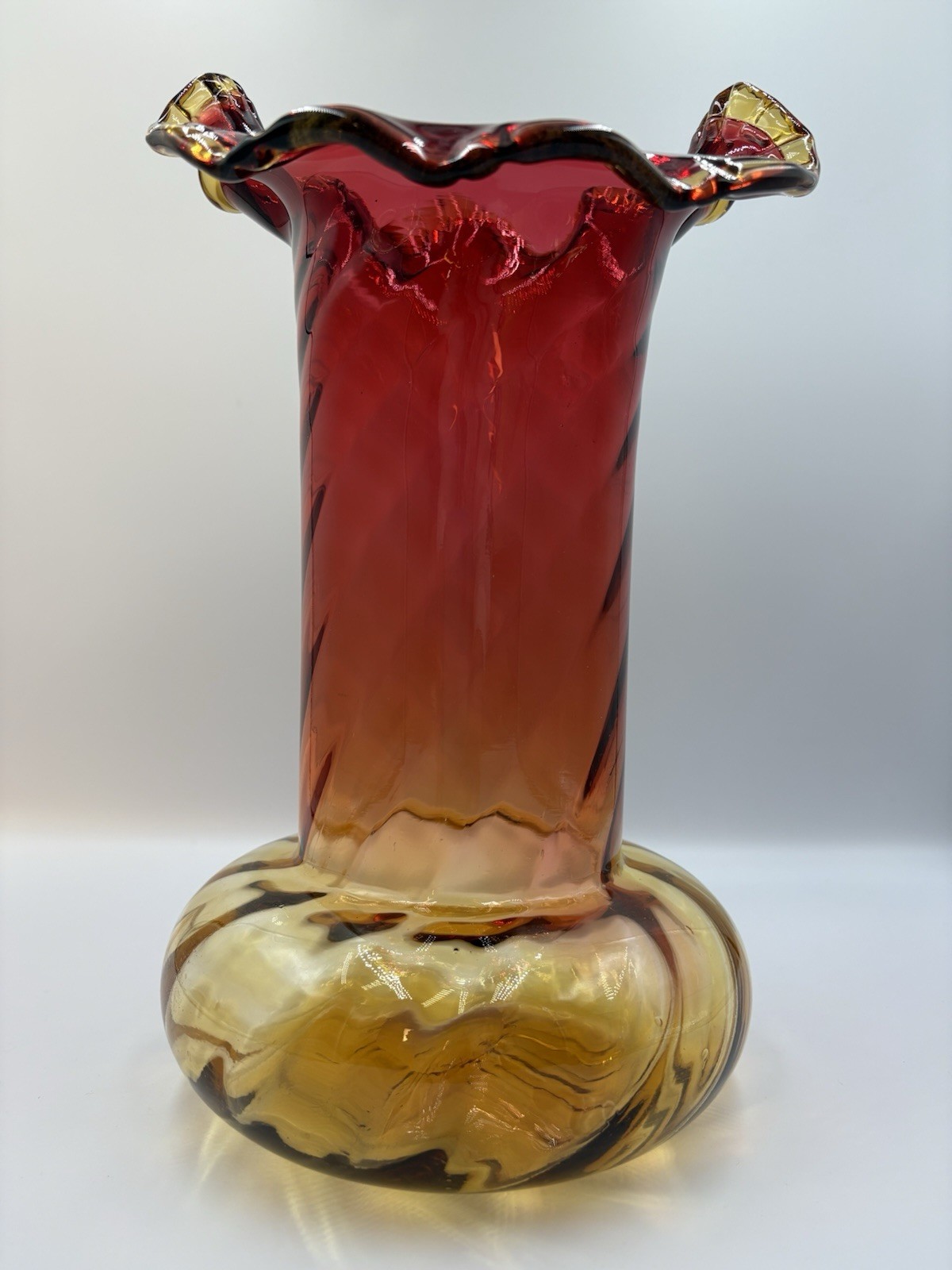 Antique Victorian Amberina Art Glass Vase 10 3/4” Ruffle Edge w/ Swirl Base
