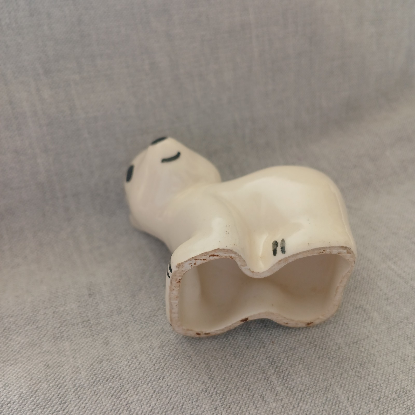 Vtg Rio Hondo California Pottery Bright White Polar Bear Cub with black accents