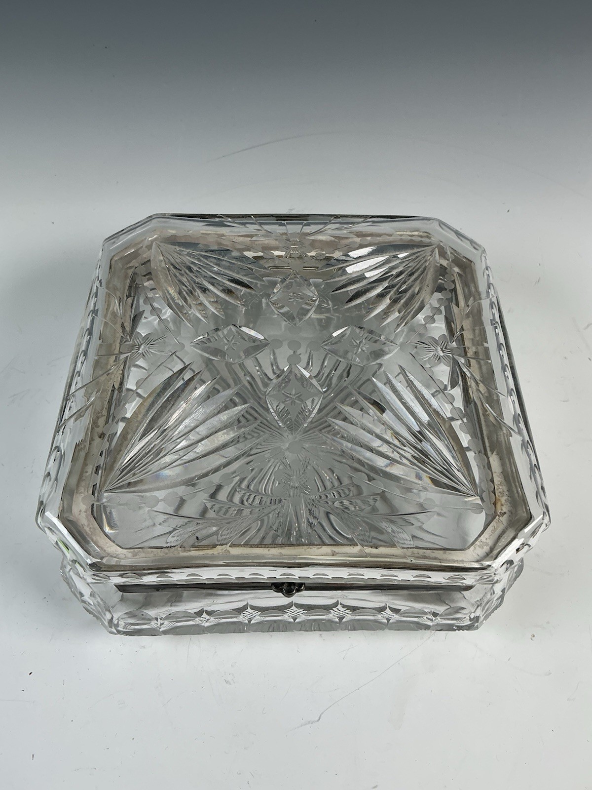 Pairpoint Cut Crystal & Silverplate Jewelry Casket Case 6.5 X 6.5 X 3”