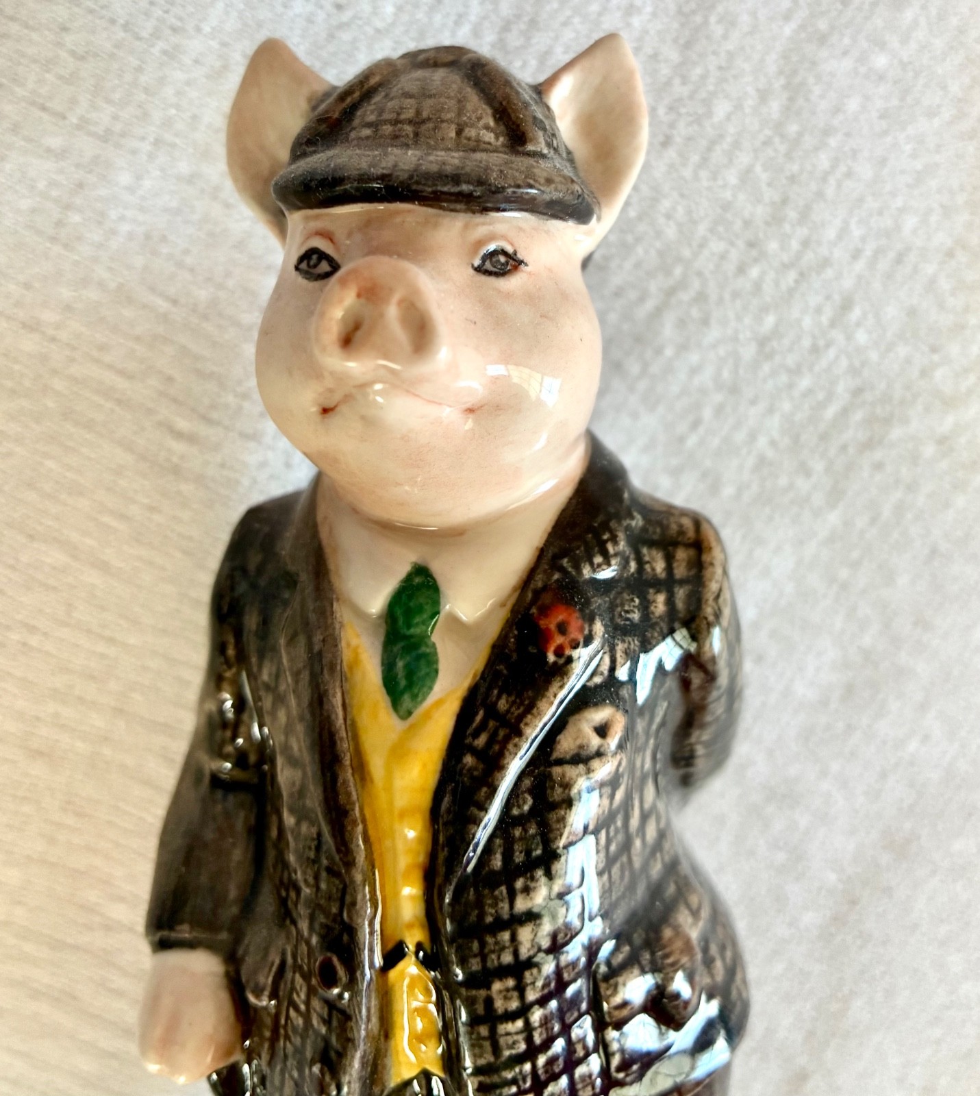 BESWICK Gentleman Pig Figurine White Earthenware Animal England 1990’s Vintage