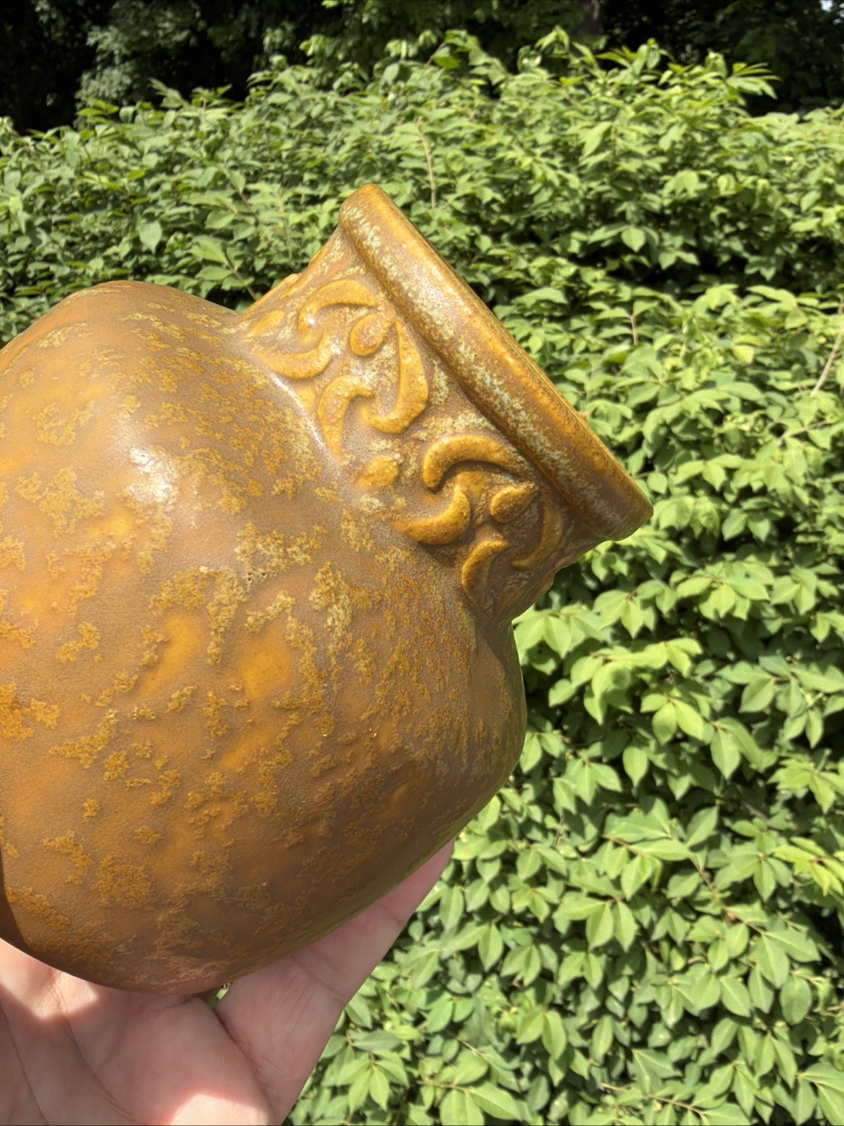 EARLY VAN BRIGGLE ARTS & CRAFTS POTTERY VASE STYLIZED FLORAL PATTERN c.1908