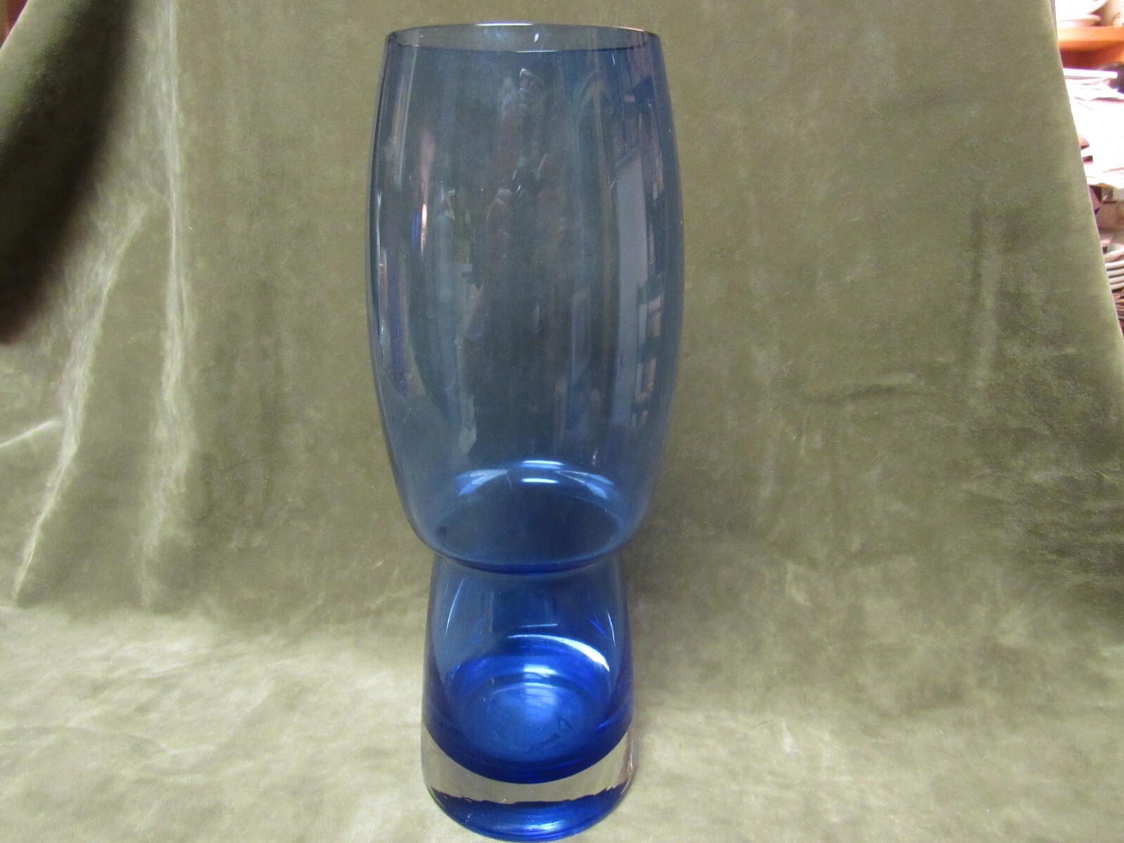 Vintage 1980’s Blue/Clear Cased Modern Design Art Glass Heavy Vase Hourglass