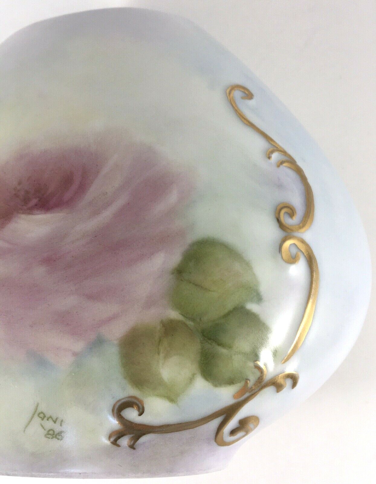 Victorian Rose Porcelain Flat Vase Hand Painted 6″ Signed ’86 Pink Gold Iridized