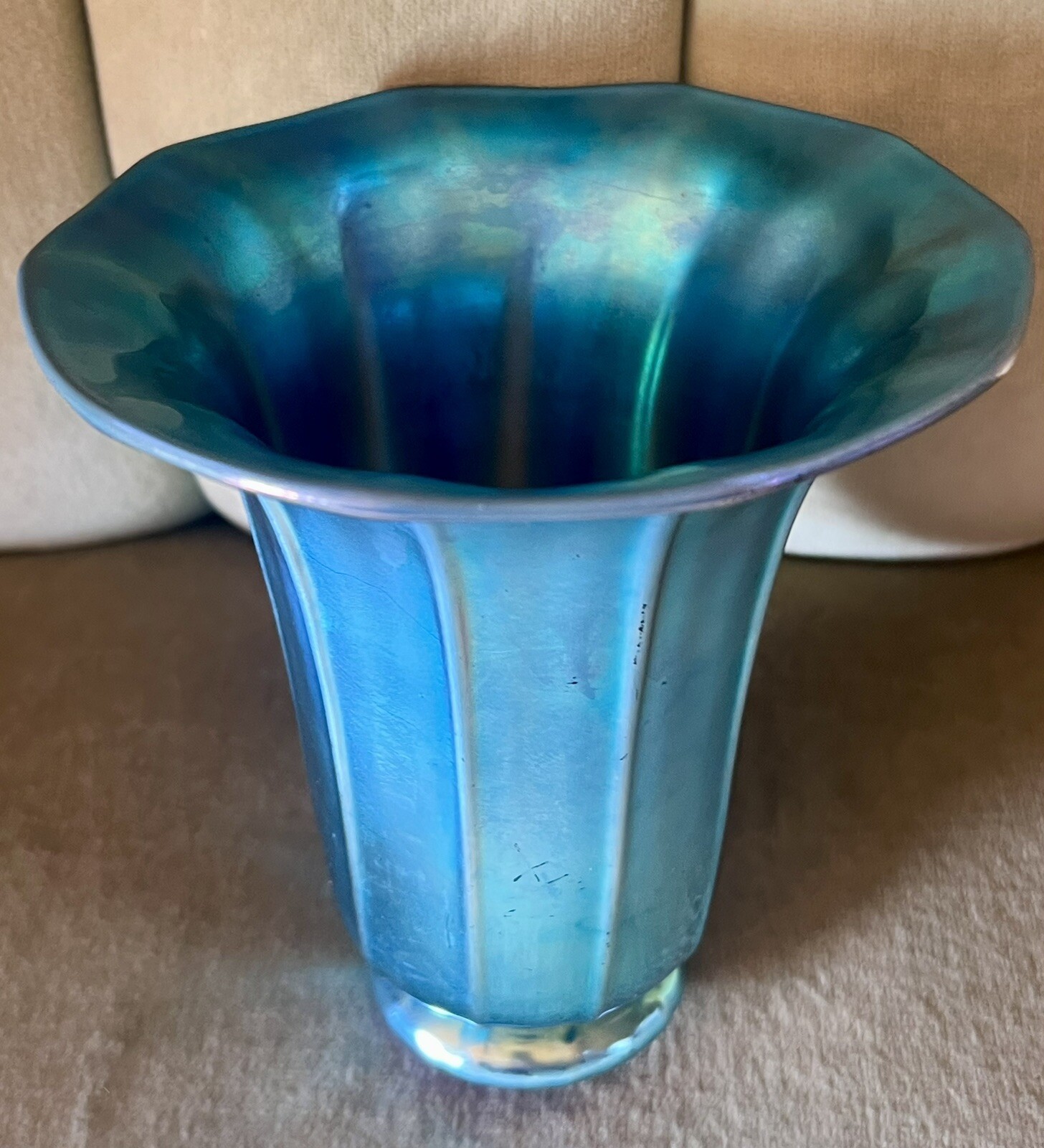 STEUBEN BLUE AURENE GORGEOUS RIBBED ANTIQUE VASE SIGNED 913