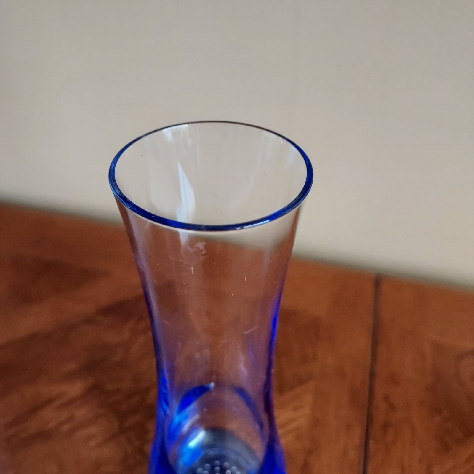 Murano glass 8″ Clear and Blue Flower Footed Vase with Trapped Symmetric Bubbles