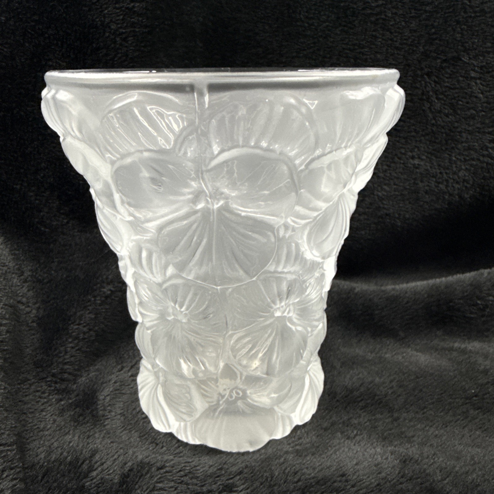 Vintage BAROLAC WEIL Czech Frosted Vase Satin Glass Pansy Flowers 5.5″ Tall
