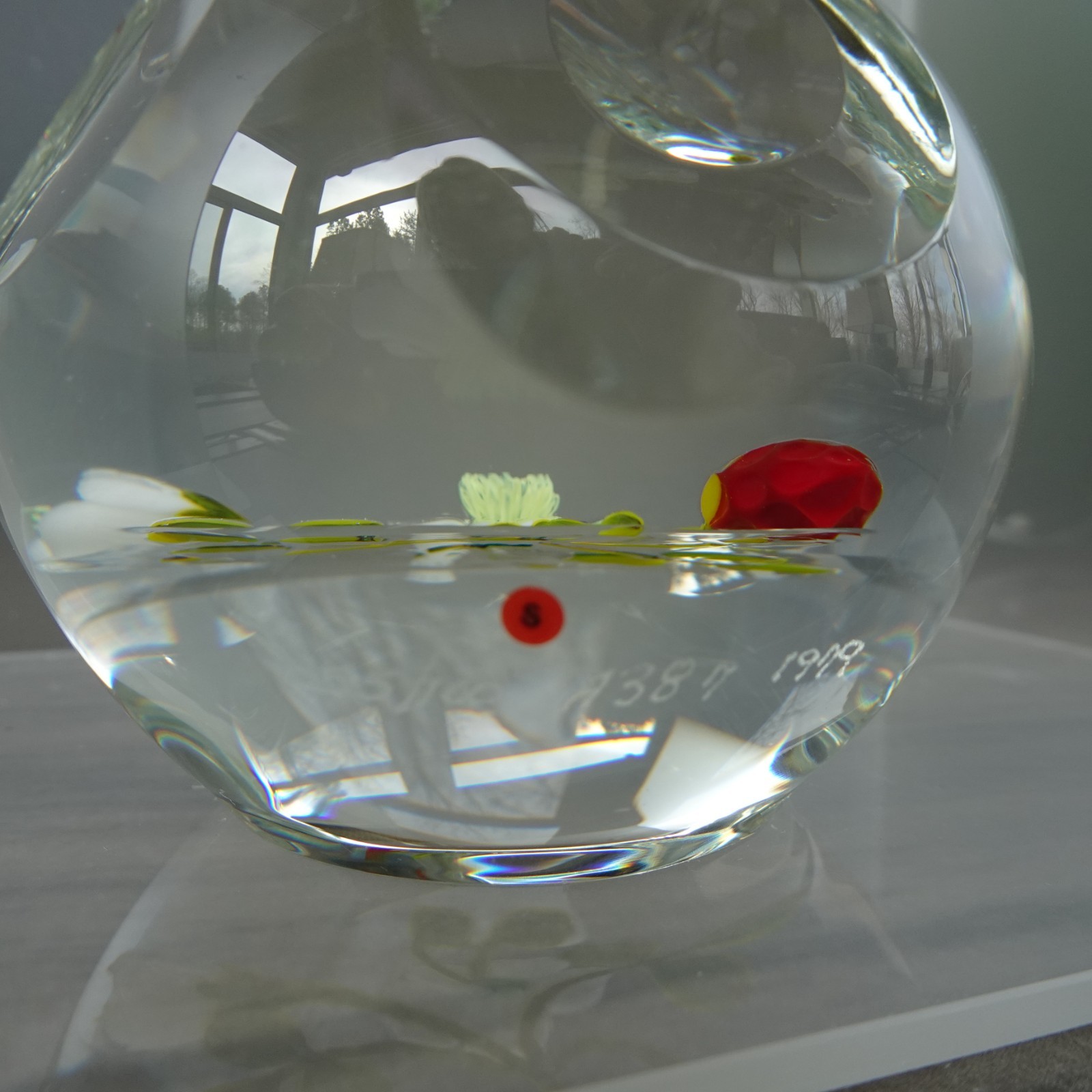 1979 Paul Stankard Faceted Art Glass Strawberry Blossom Bouquet Paperweight LE