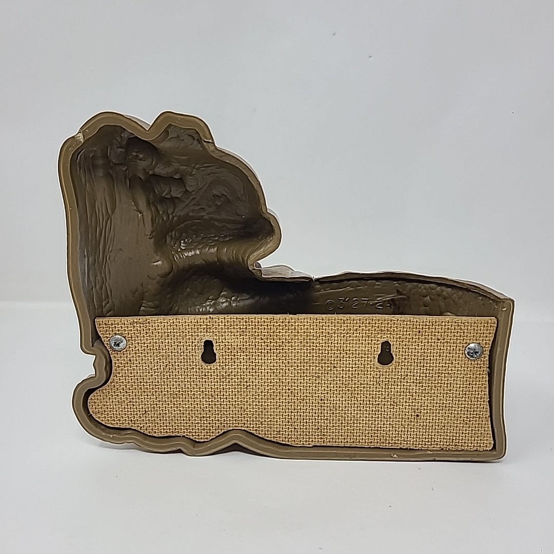 Vintage Bunny Wall Pocket Kitschy Anthropomorphic Burwood Products Co Plastic
