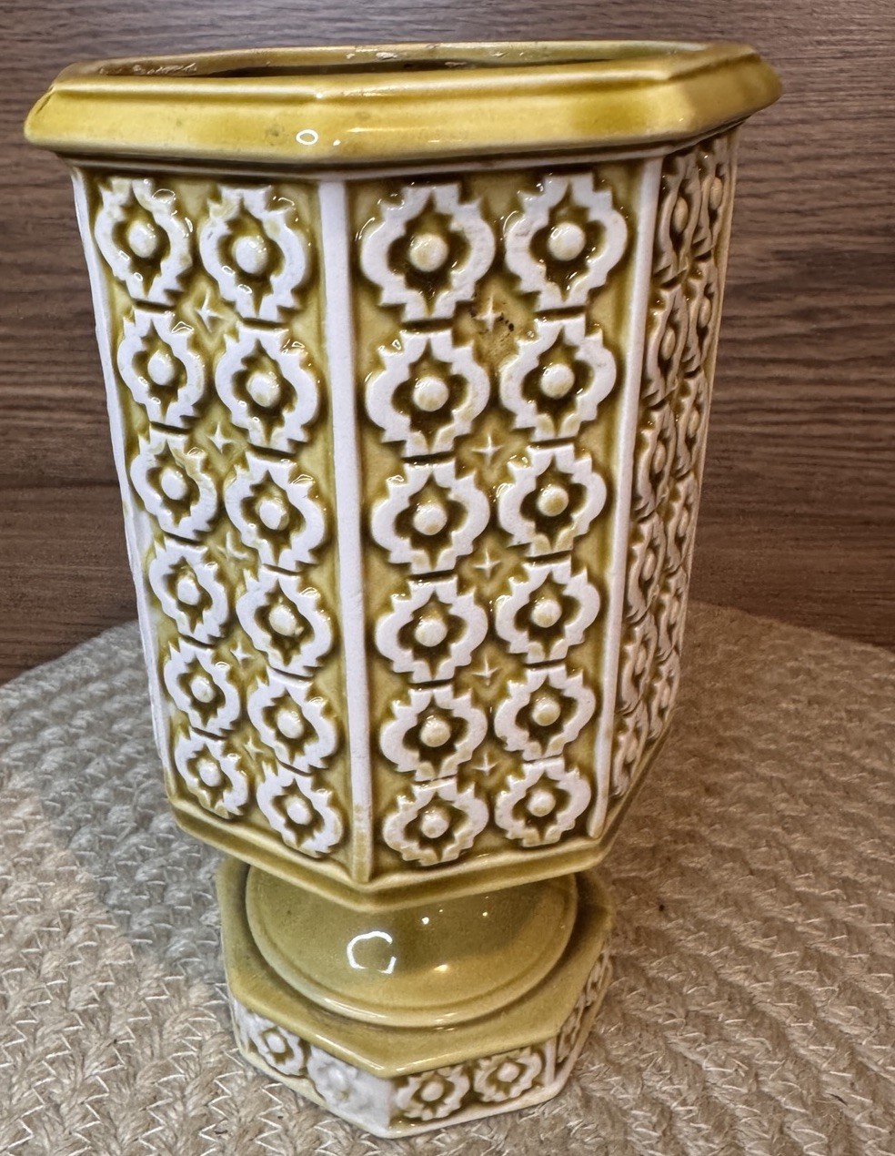 Vintage Relpo 5960 Ceramic Planter MCM Geometric Chartreuse And White 7”