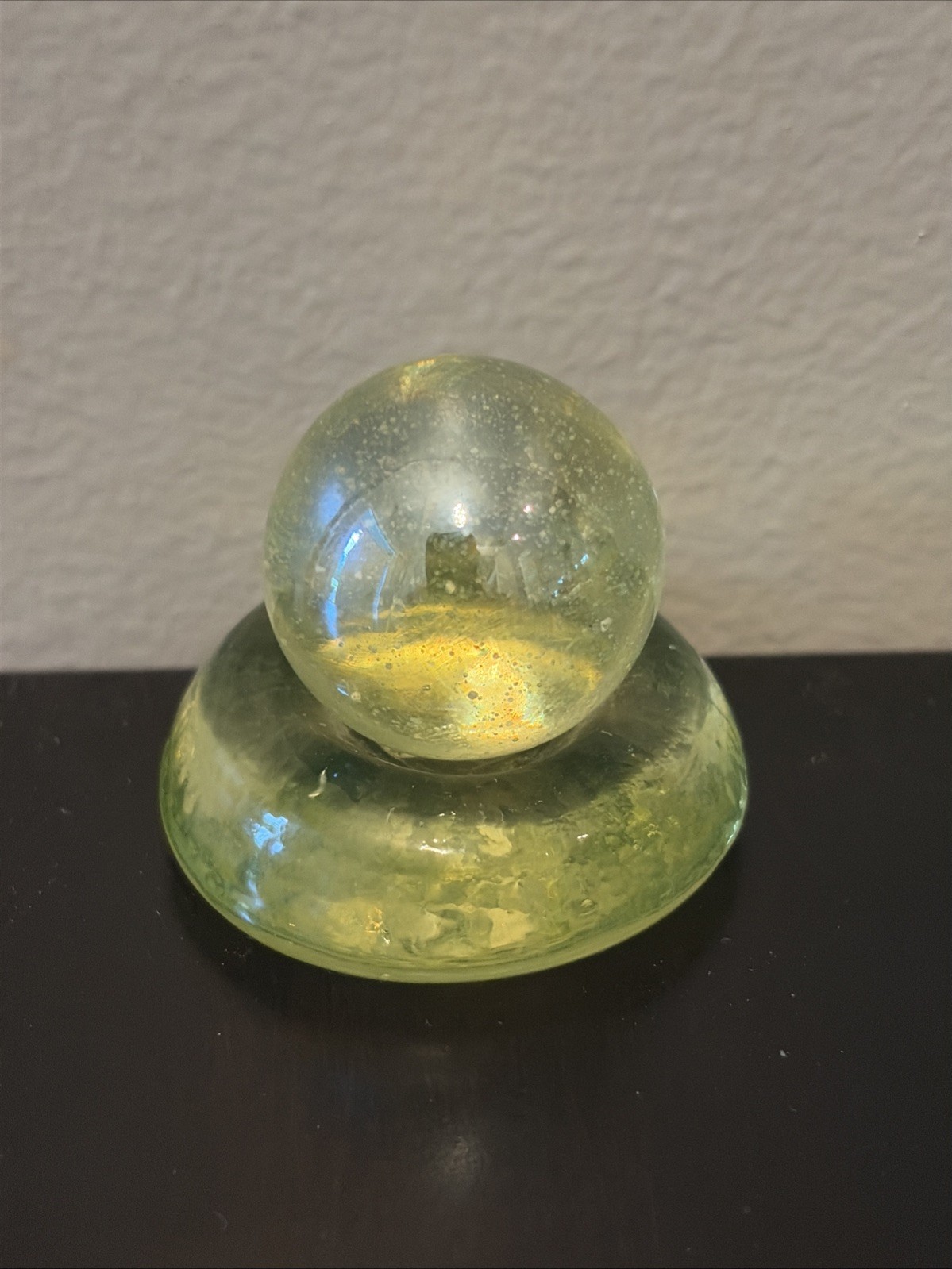 Boyd Marble Holder 1.5″ Vaseline Uranium Glass UV Glow w/ 1″ Shooter Marble HTF