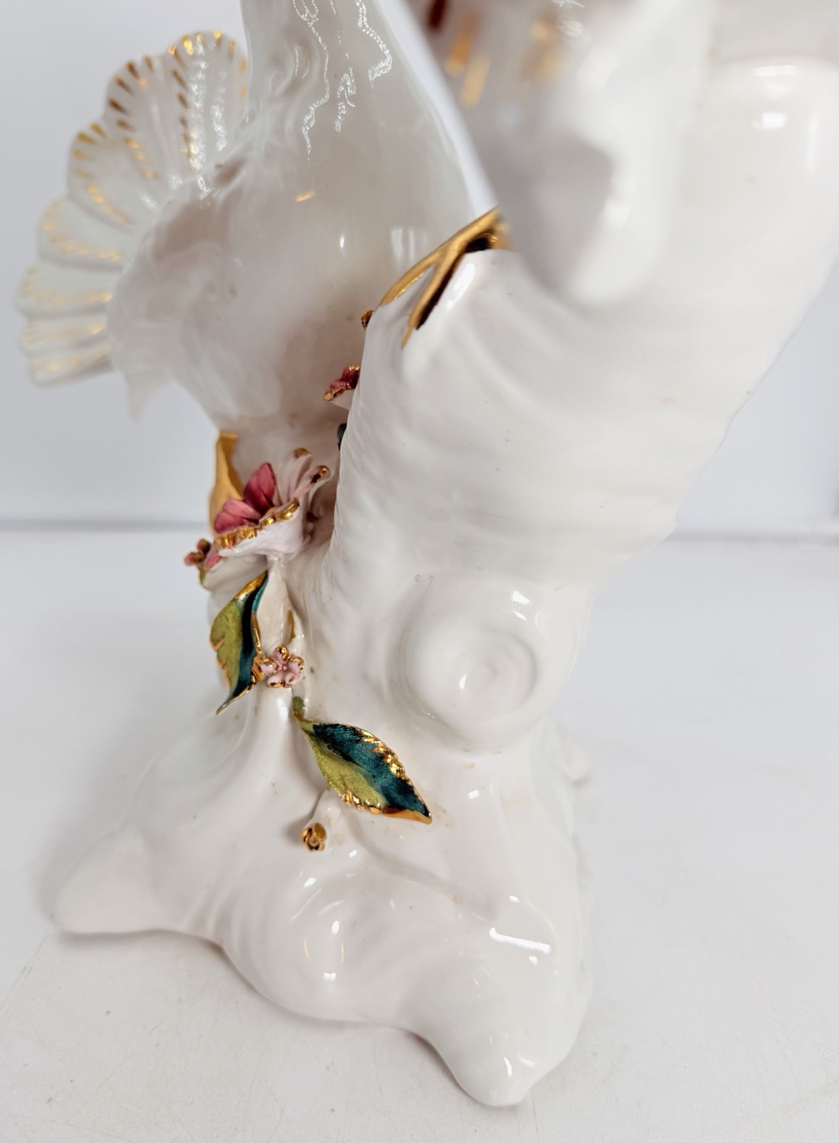 VINTAGE CAPODIMONTE LARGE DOVE LOVE BIRDS W FLOWER WEDDING FIGURINE STATUE 10″