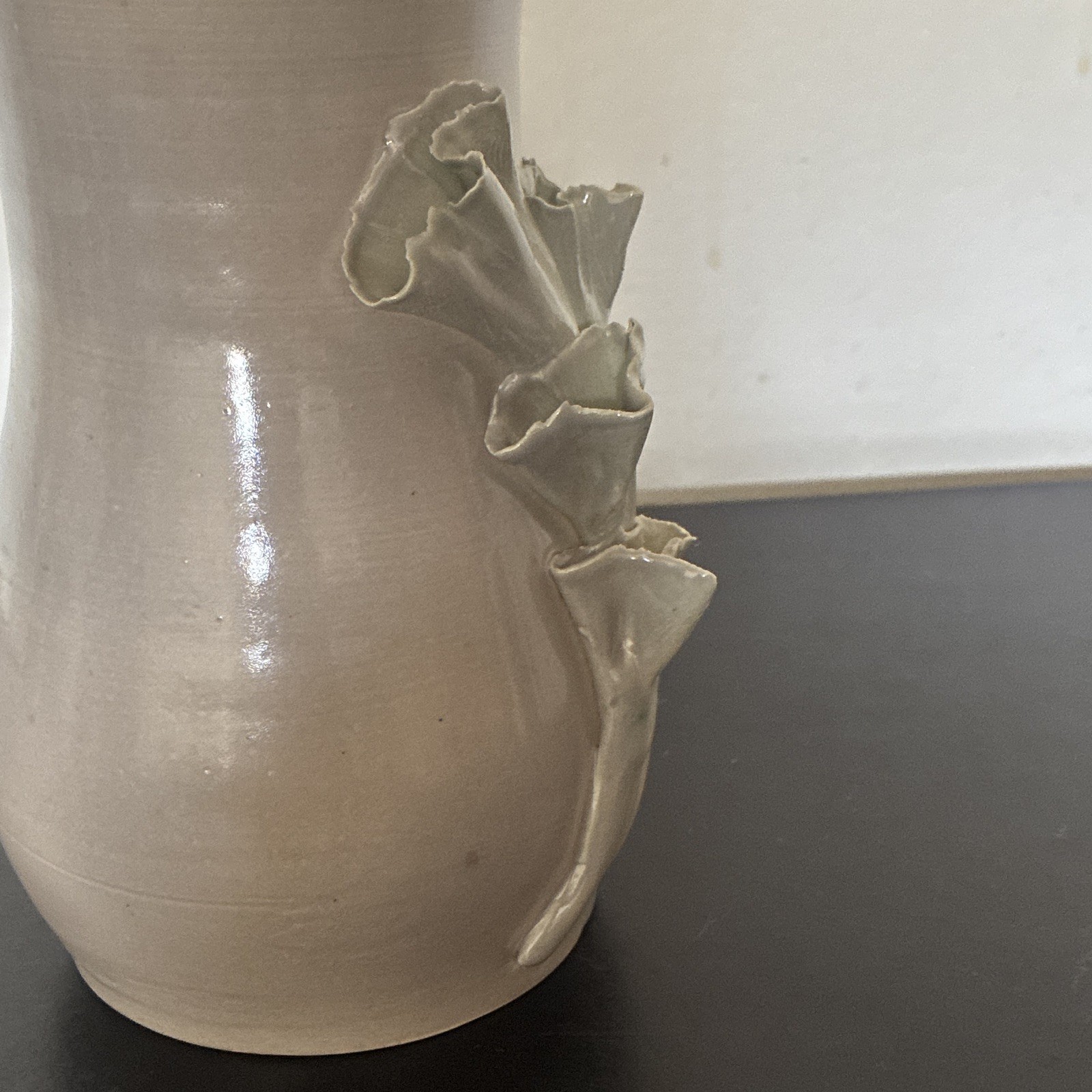 MODERN CONTEMPORARY PORCELAIN OR POTTERY VASE WITH APPLIED FLORAL DECORATION