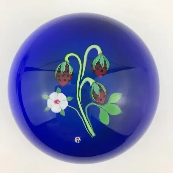Baccarat 1974 Strawberries Flower Blossom Lampwork Vintage Fruit Paperweight