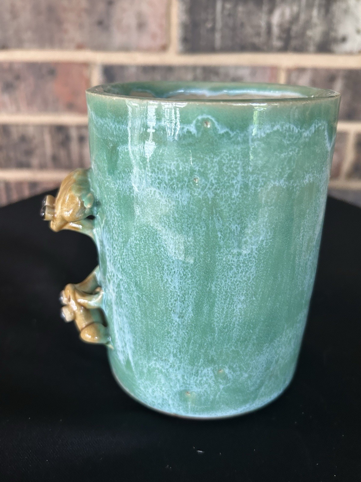 Decorative Art Pottery Vase Handmade With Flowers, Frogs, & A Worm 5” X 4” New