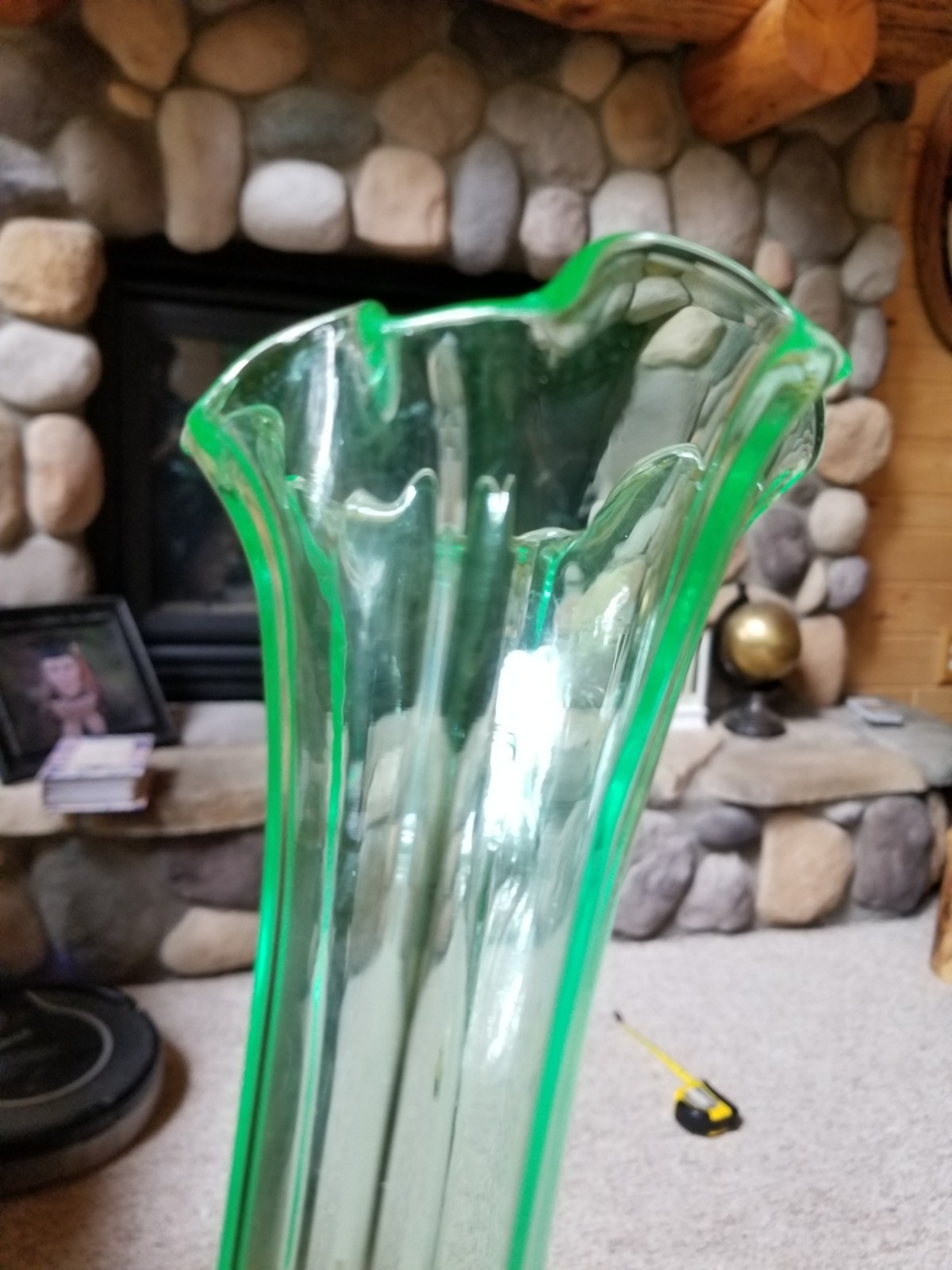 Vintage Uranium Glass Green Vase 10.5″ Ribbed Stretch Swung UV Glow Ruffled Edge