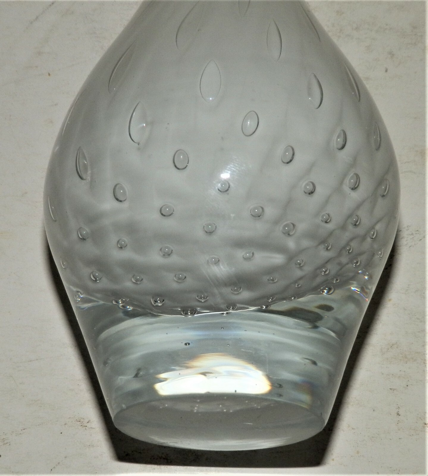 Handblown Bud Vase White/Clear Art Glass Controlled Bubbles Italy 10″
