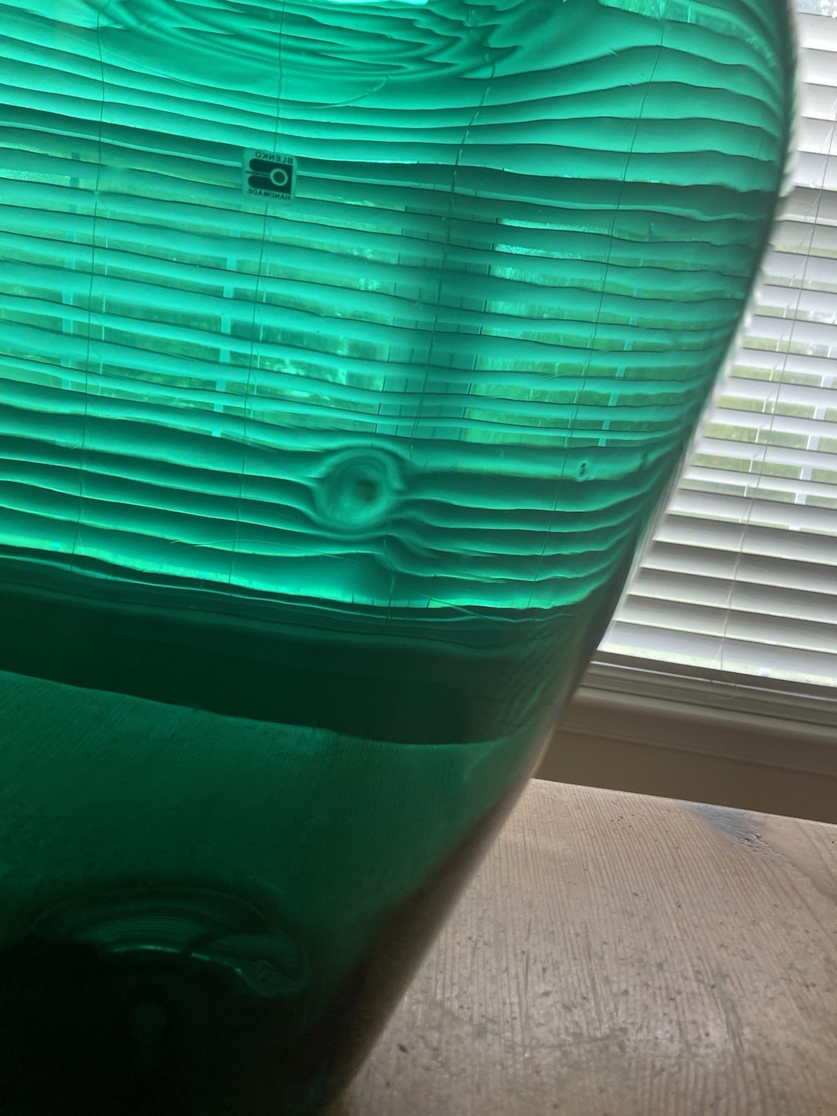 Beautiful BLENKO Hand Blown Glass Vase LARGE 14 Inch #827 Emerald Green ￼