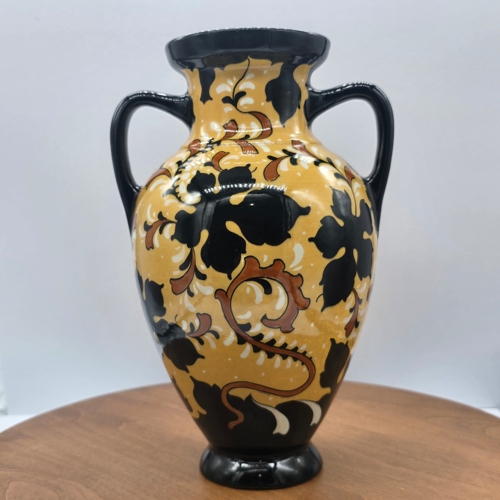 Regina Gouda Holland 224 Pottery Vase Hand Painted Dutch Art Nouveau 10.5in